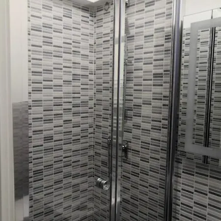 Alojamento de Acomodação e Pequeno-almoço Al Molo Génova